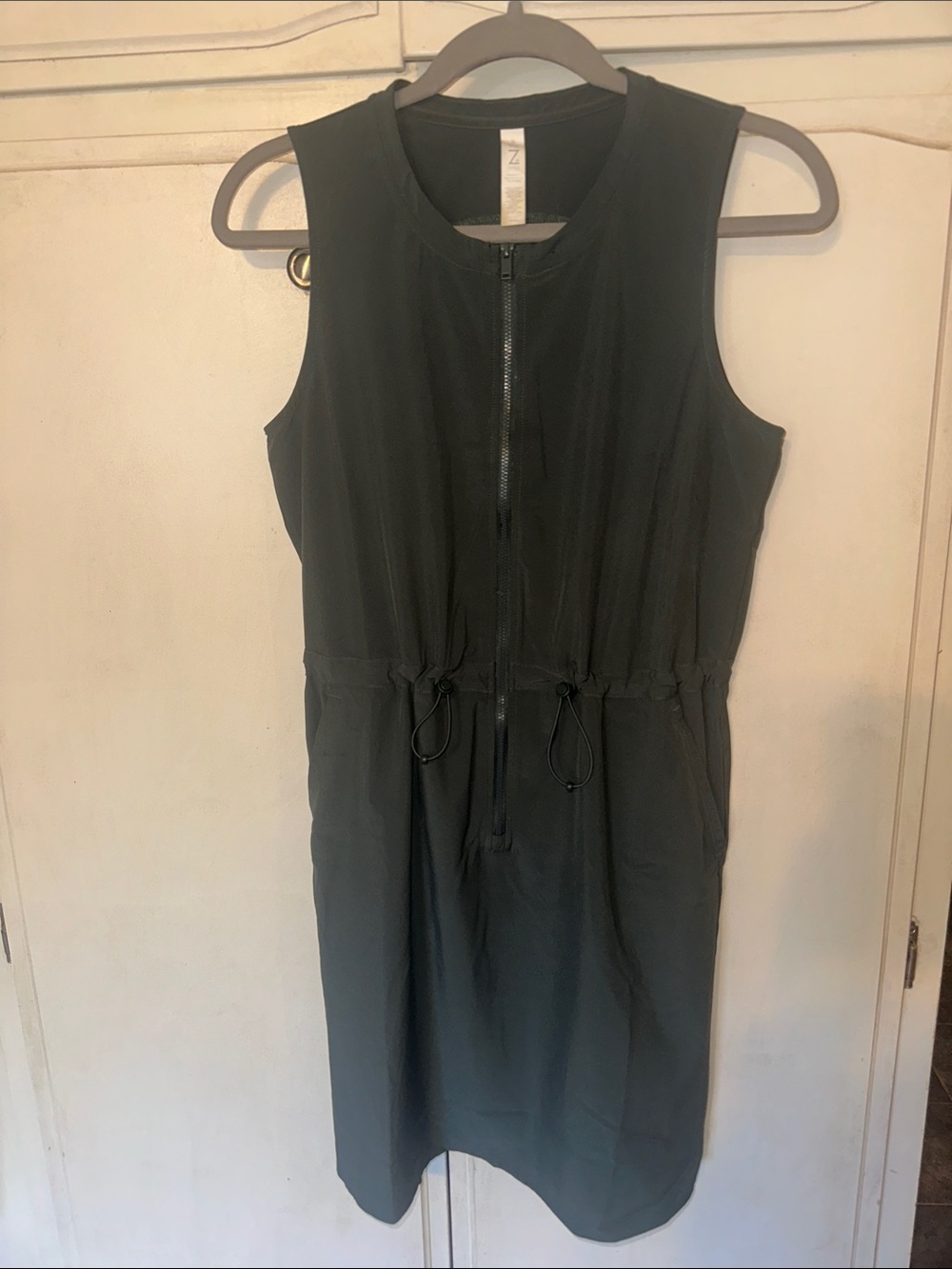 ZELLA Venture Sleeveless Front Zip Utility Dress - Picture 6 of 11
